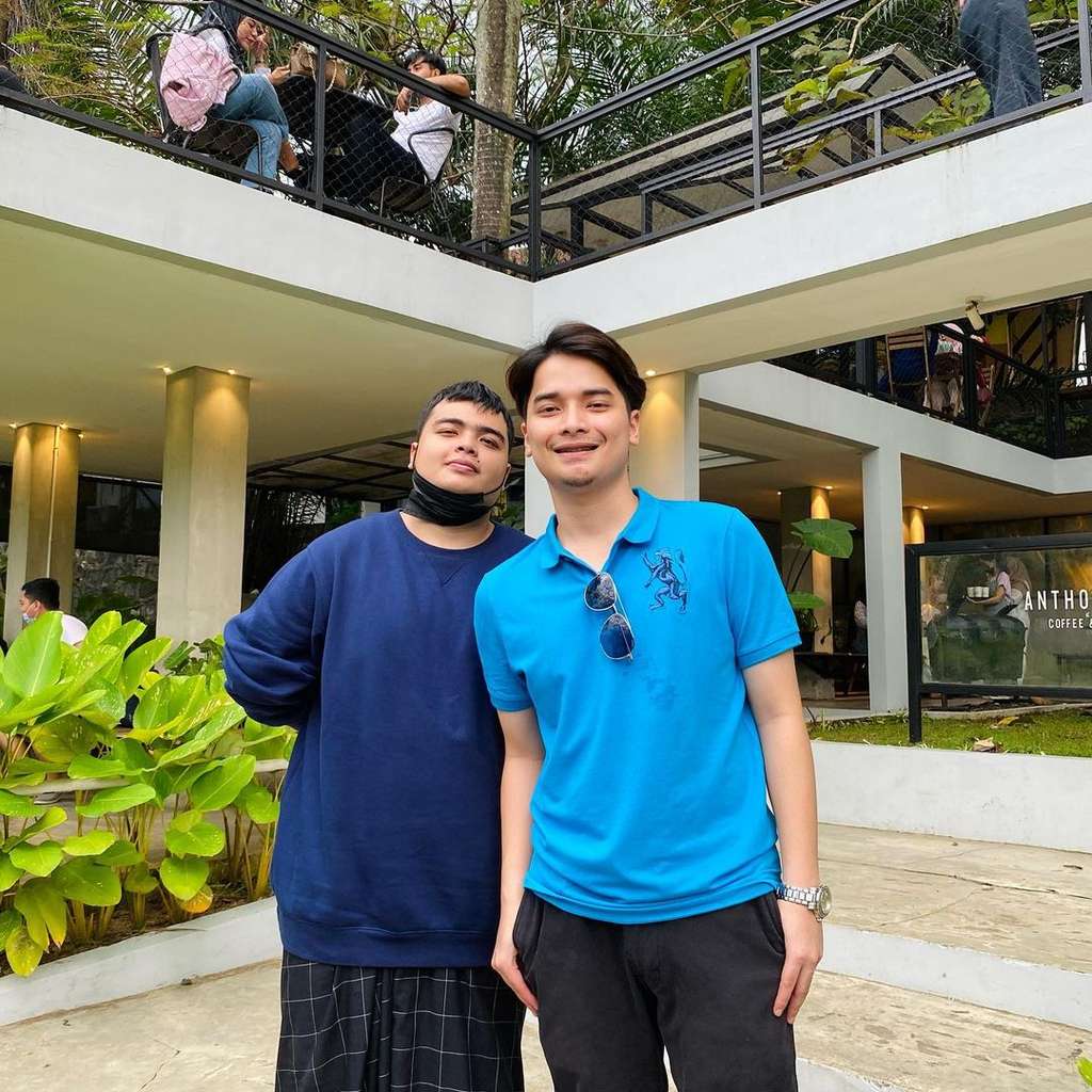 Alvin dan Ameer Azzikra