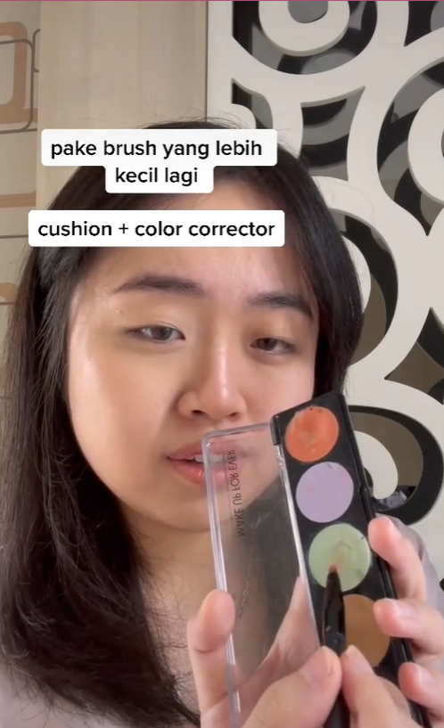 Memakai Color Corrector