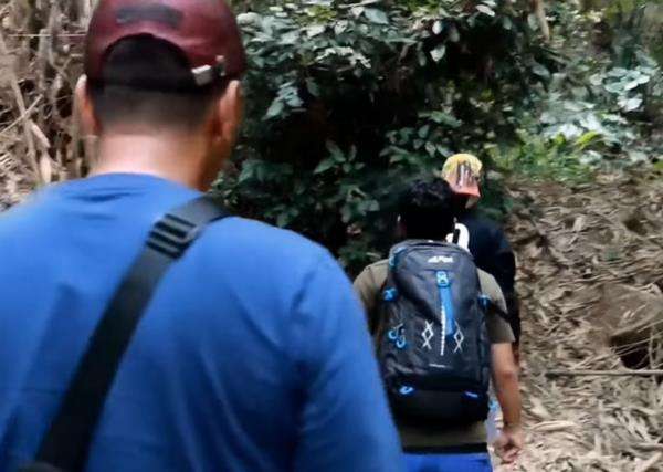 Penelusuran Panji Petualang di lereng Gunung Kareumbi
