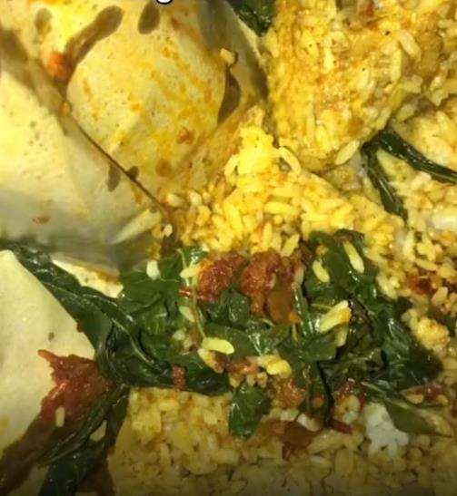 Pengalaman pahit beli Nasi Padang, dapat bonus tak terduga.