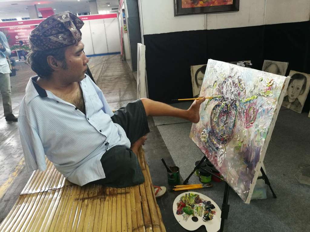 Sadikin Pard, salah satu seniman difabel di The Able Art