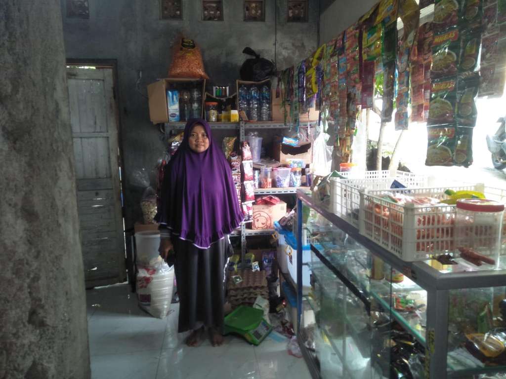 Suhartini Pemilik Toko Lariz.