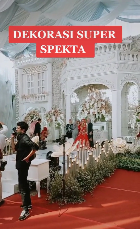 Dekorasi Pernikahan Rasa Bintang 5 di Gang Sempit