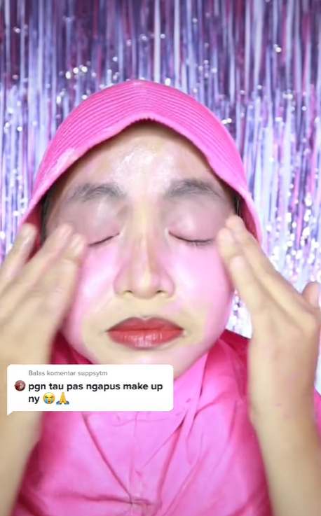 Membuang Makeup yang Nyaris Kedaluwarsa