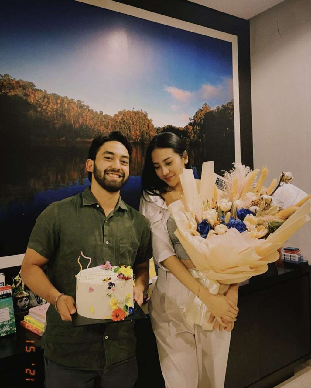 Anya bareng pacarnya