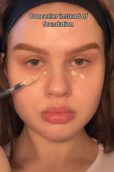 Memakai Concealer