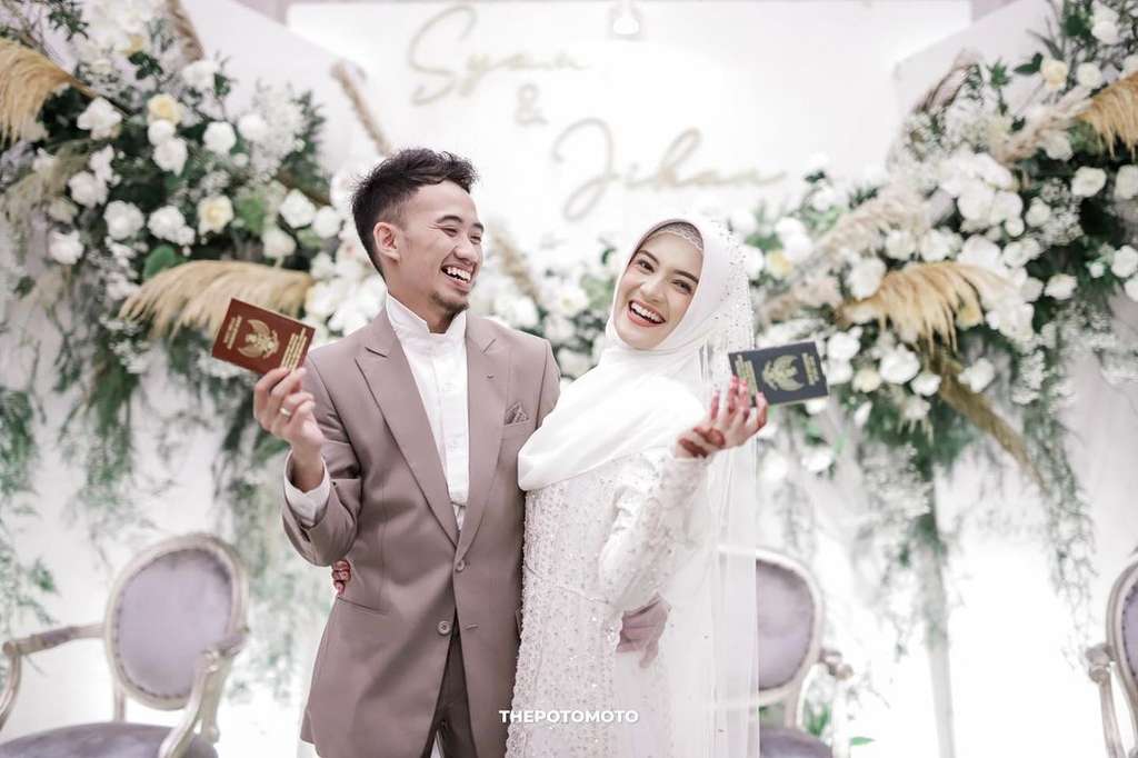 Ustaz Syam dan Jihan Ustaz Syam dan Jihan