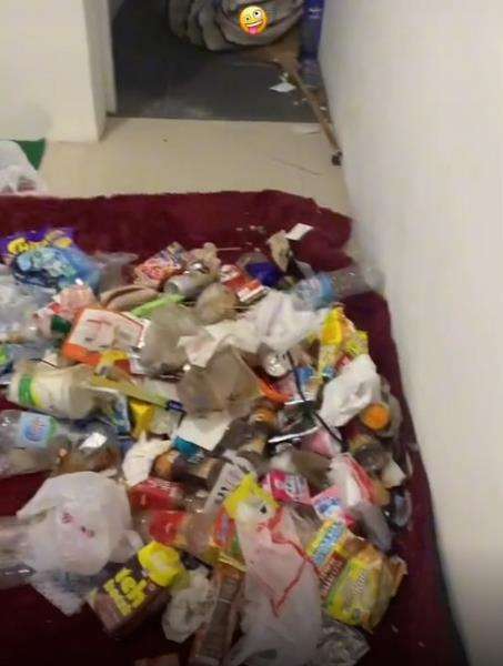 Ibu kos syok, begitu buka kamar langsung disambut oleh sampah.