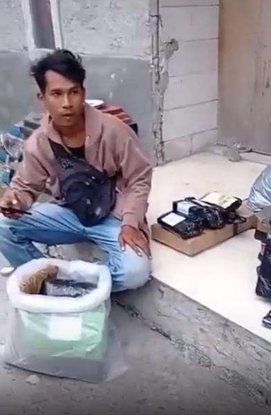Dapat kiriman puluhan paket belanja online, kaget pelakunya.