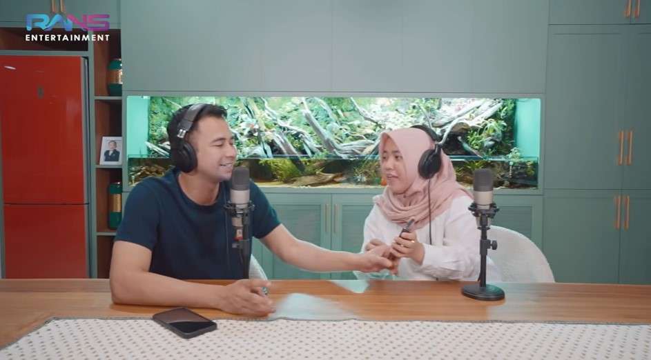 Raffi Ahmad dan Lala pengasuh Rafathar
