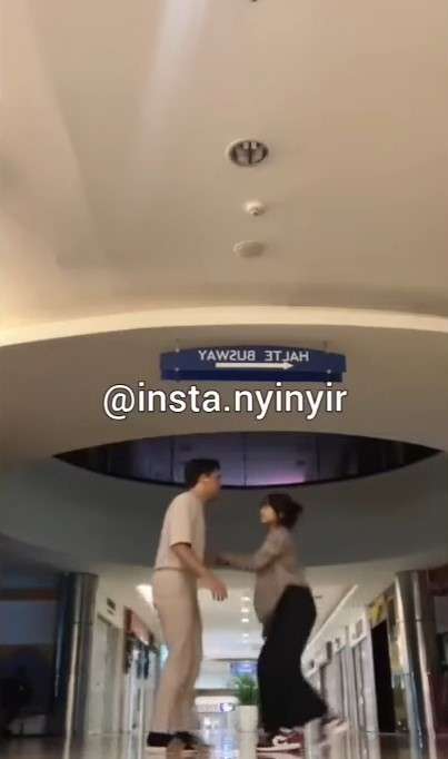 Thariq dan Fuji berdansa