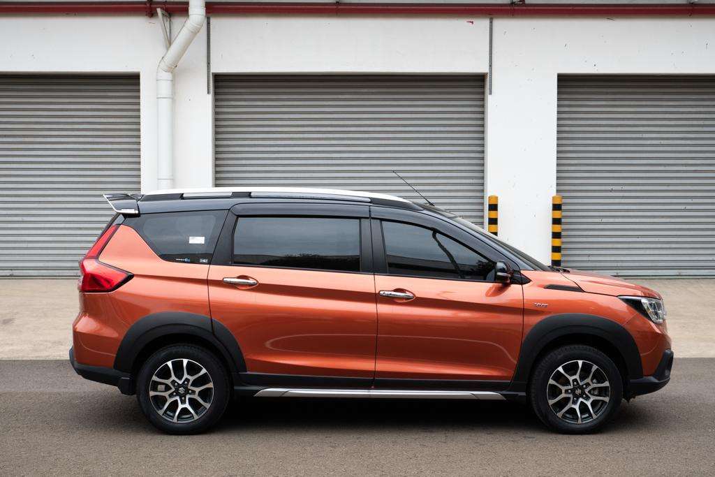 Suzuki XL7