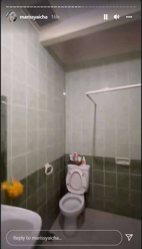 Kamar mandi lantai atas