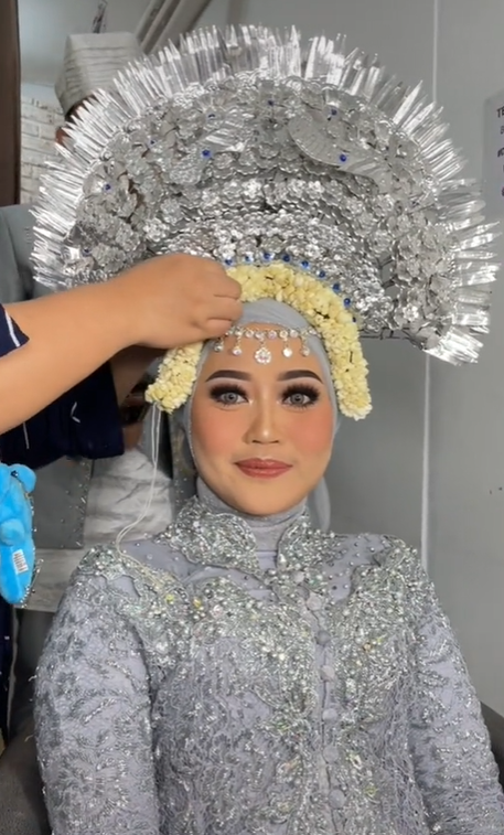 MUA Bagikan Tips Agar Aura Pengantin Lebih Terpancar