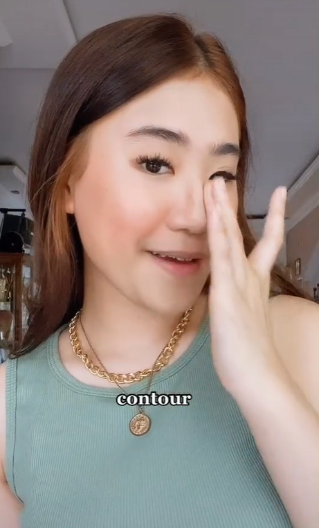 Mengaplikasikan Kontur