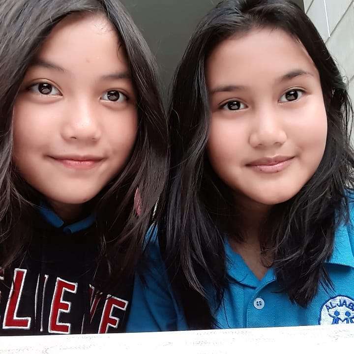 Raihana Zemma Putri bareng sahabat