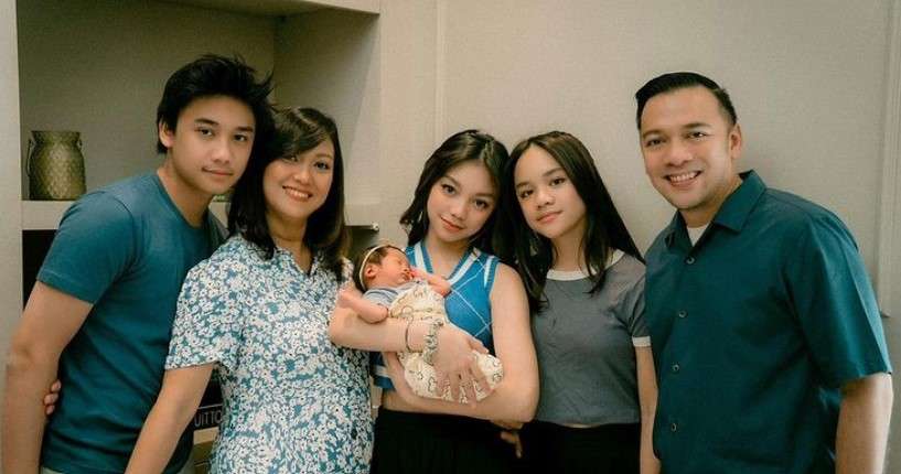 Keluarga Baldy dan Nola
