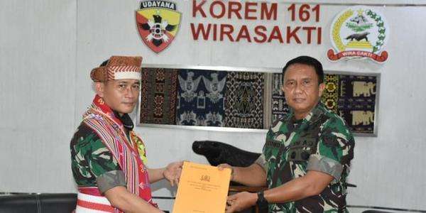 Sertijab dilakukan di Makodam IX/Udayana, yang dilanjutkan dengan tradisi pelepasan jabatan lama keesokan harinya.