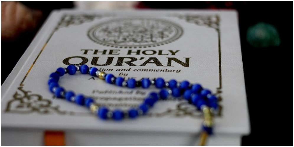 Al-Quran sebagai Sumber Hukum Islam Menurut 4 Madzhab
