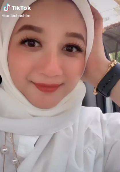 Anies Hashim tak menyangka menikahi mantan muridnya.