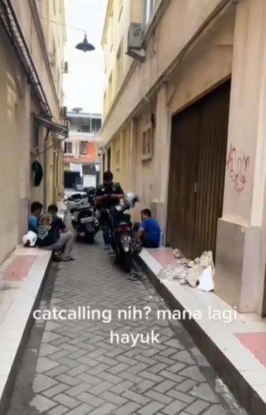 Jadi korban pelecehan verbal, aksi cewek ini dapat pujian.