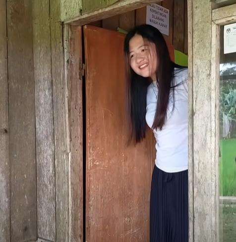 Cantiknya 'bidadari' keturunan Tionghoa tinggal di desa terpencil.