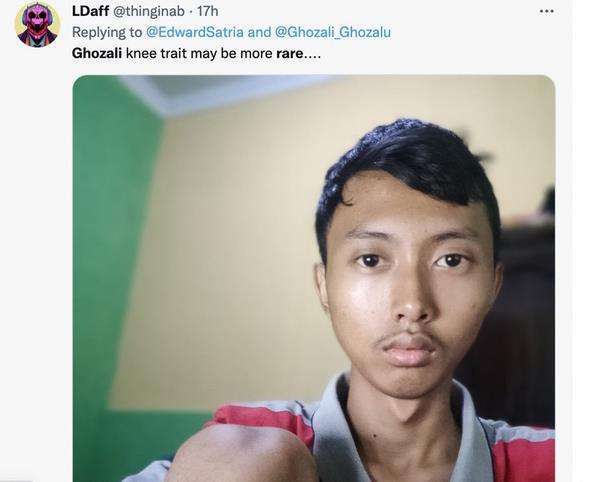 Foto selfie Ghozali ini diburu karena dianggap langka.