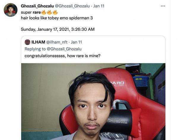 Foto selfie Ghozali ini diburu karena dianggap langka.