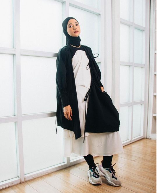 Instagram @poppybungariphat Instagram @poppybungariphat