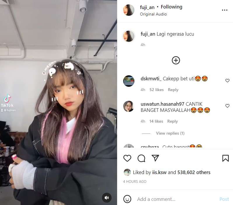 Penampilan Fuji model rambut panjang