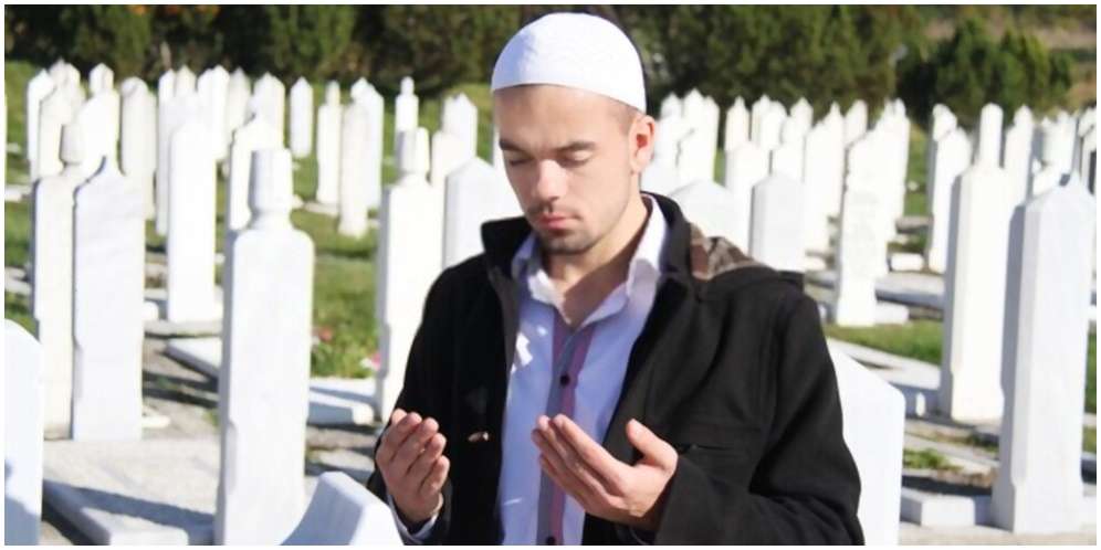 Doa untuk Orang Tua yang Sudah Meninggal