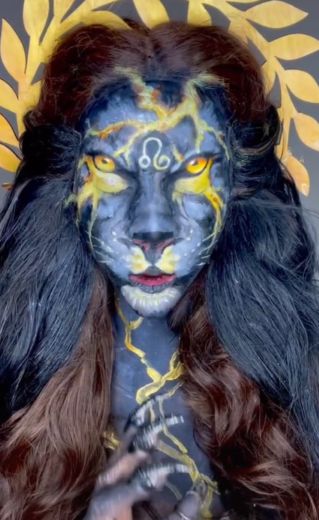 TikTokers Buat 8 Makeup Karakter