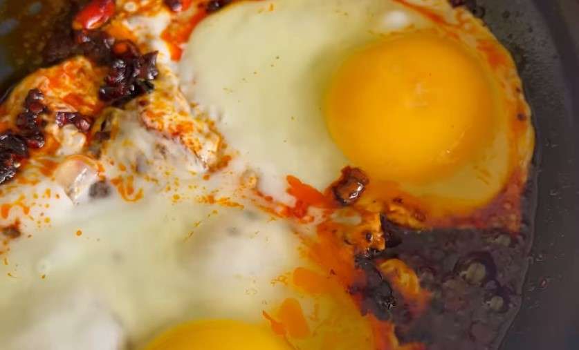 Telur Chilli oil