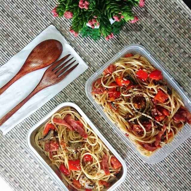 Manis dan Sedap/Dapurnya Uwi