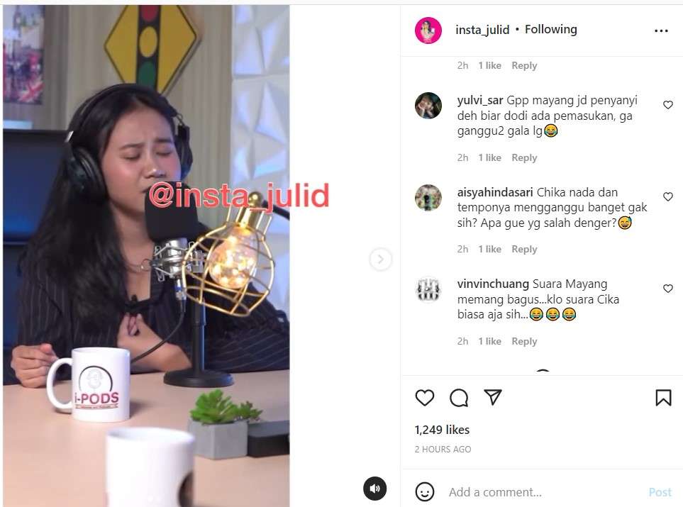 Mayang nyanyi di depan Celine