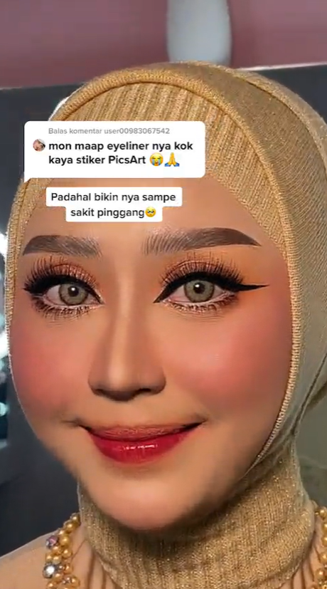Eyeliner Buatan MUA Diklaim Mirip Stiker