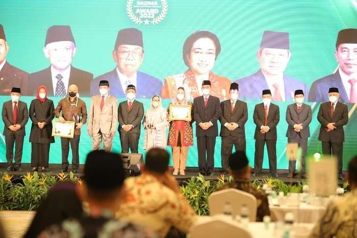 Sukses Raih BAZNAS Award 2022, Tokopedia Jadi Mitra Pengumpulan Zakat Online Terbaik Sukses Raih BAZNAS Award 2022, Tokopedia Jadi Mitra Pengumpulan Zakat Online Terbaik