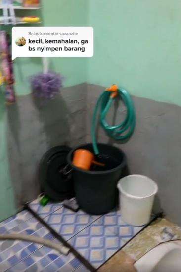 Room tour rumah petak muat banyak barang tapi masih nyaman.