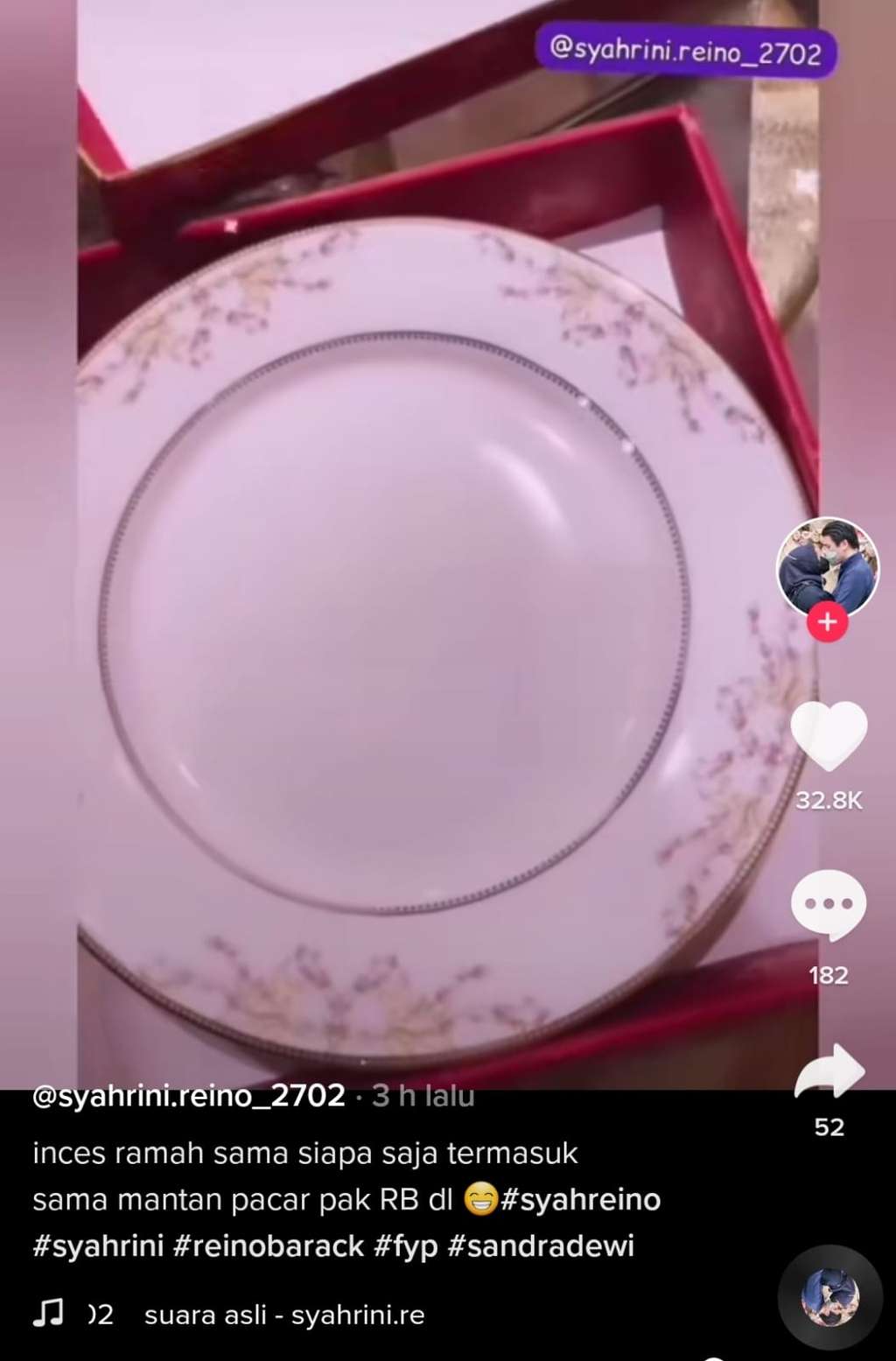 Buka kado Syahrini
