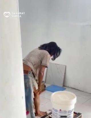 ODGJ sedang sholat bikin netizen kagum sekaligus tertampar.