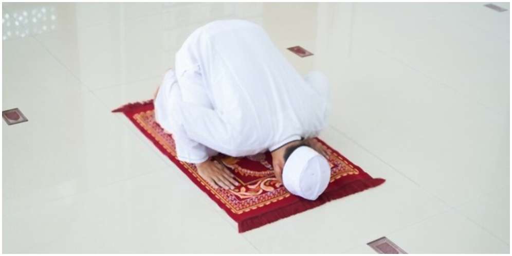 Boleh dan Tidaknya Sholat Tarawih Sendiri