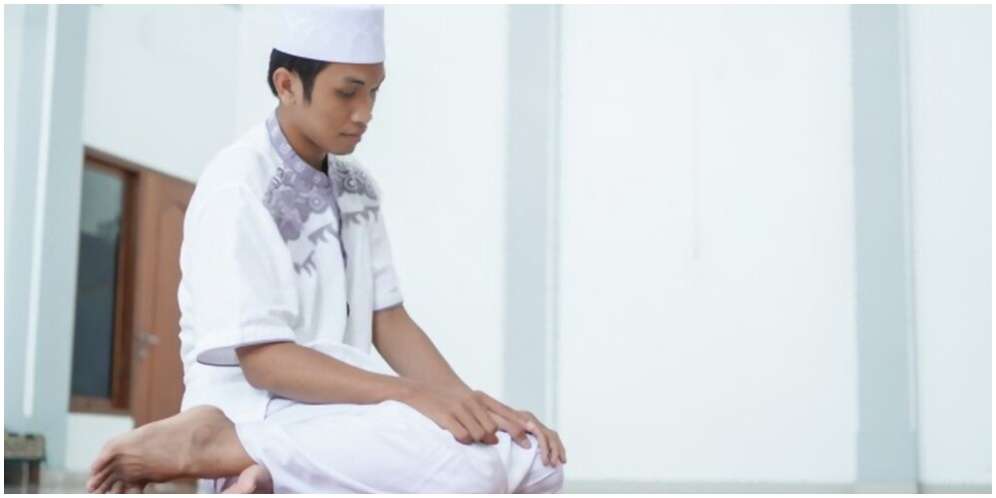 Cara Sholat Tarawih Sendiri Menurut Madzhab Syafi’i