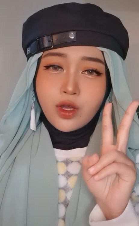 TikTokers Sindir Reaksi Pria Ketika Lihat Riasan Wanita TikTokers Sindir Reaksi Pria Ketika Lihat Riasan Wanita