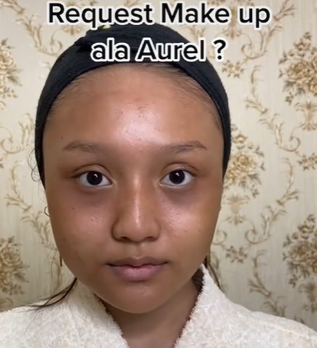 Klien MUA Ingin Dirias Mirip Aurel Hermansyah
