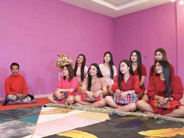 Cerita viral pria Thailand punya 8 istri.