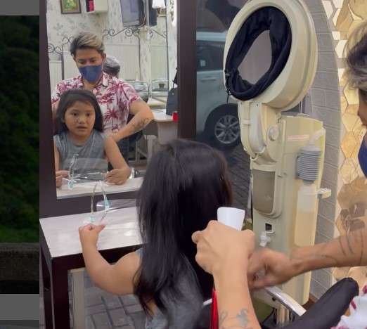 Sigra potong rambut Sigra potong rambut