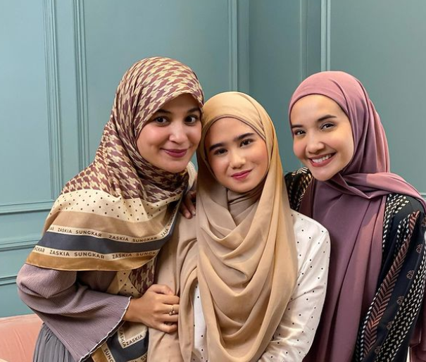 Instagram @tissabiani