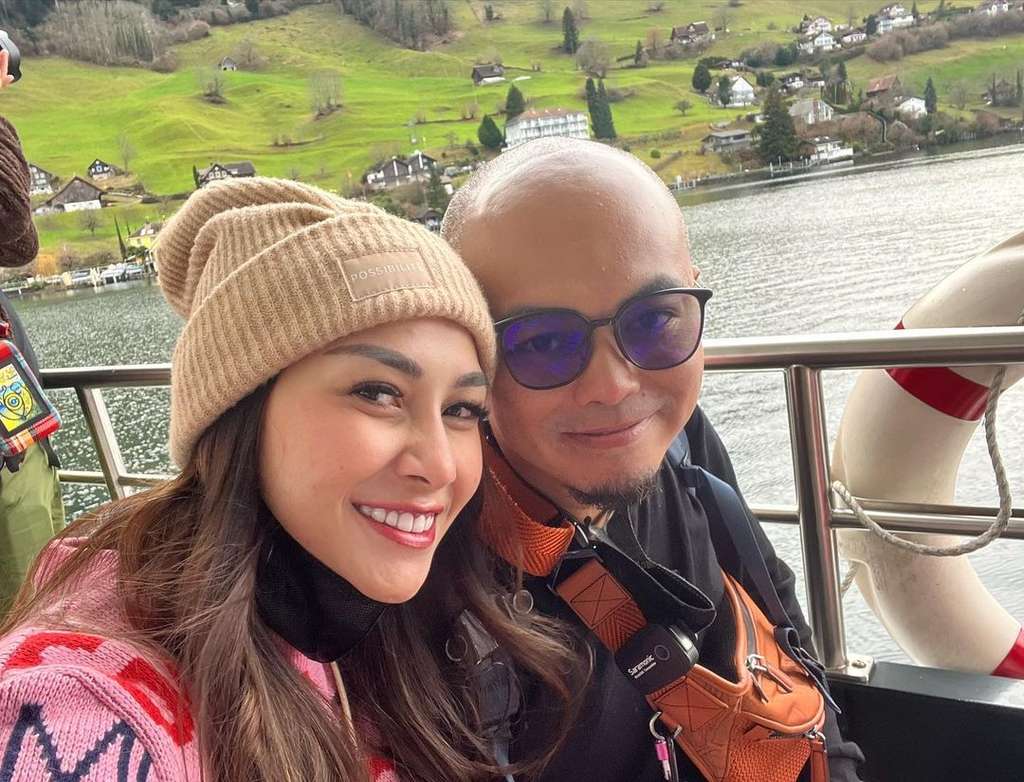 Nisya Ahmad dan suami Andika Rosadi