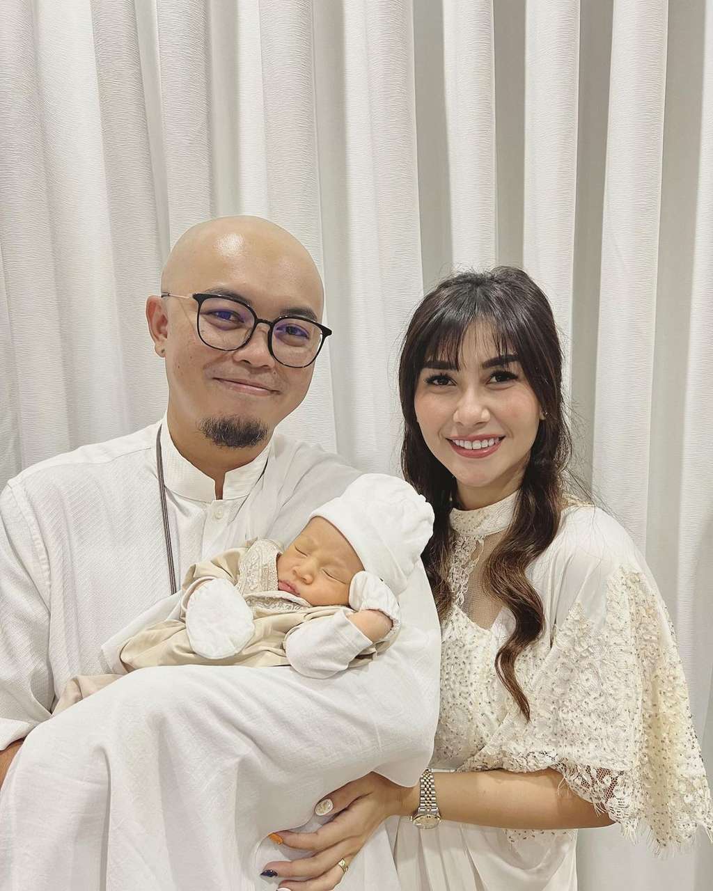 Nisya Ahmad dan suami Andika Rosadi