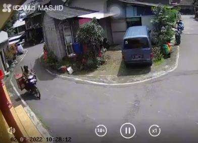 Penjual bakso alami musibah.